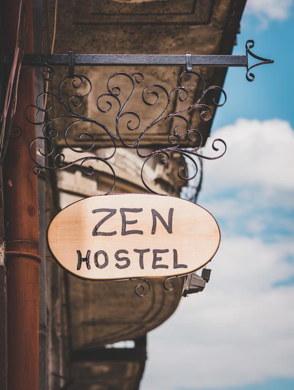 Zen Hostel คลูจ-นาโปกา ภายนอก รูปภาพ