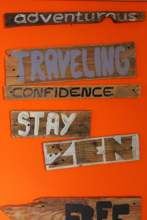 Zen Hostel คลูจ-นาโปกา ภายนอก รูปภาพ
