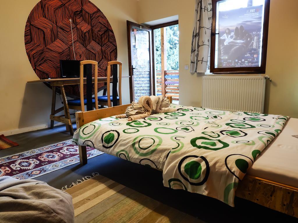 Zen Hostel คลูจ-นาโปกา ภายนอก รูปภาพ
