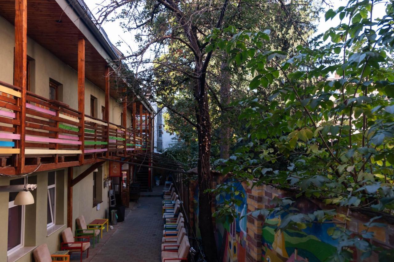 Zen Hostel คลูจ-นาโปกา ภายนอก รูปภาพ