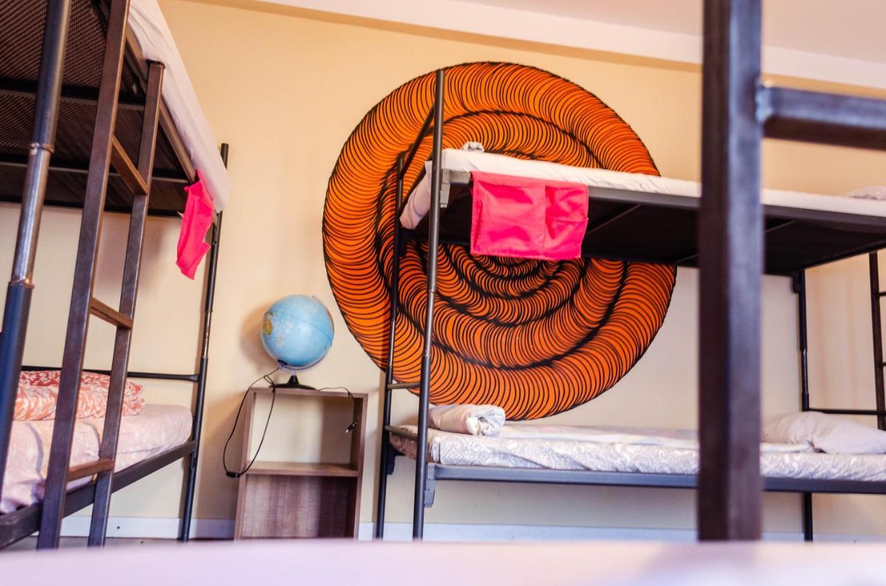Zen Hostel คลูจ-นาโปกา ภายนอก รูปภาพ