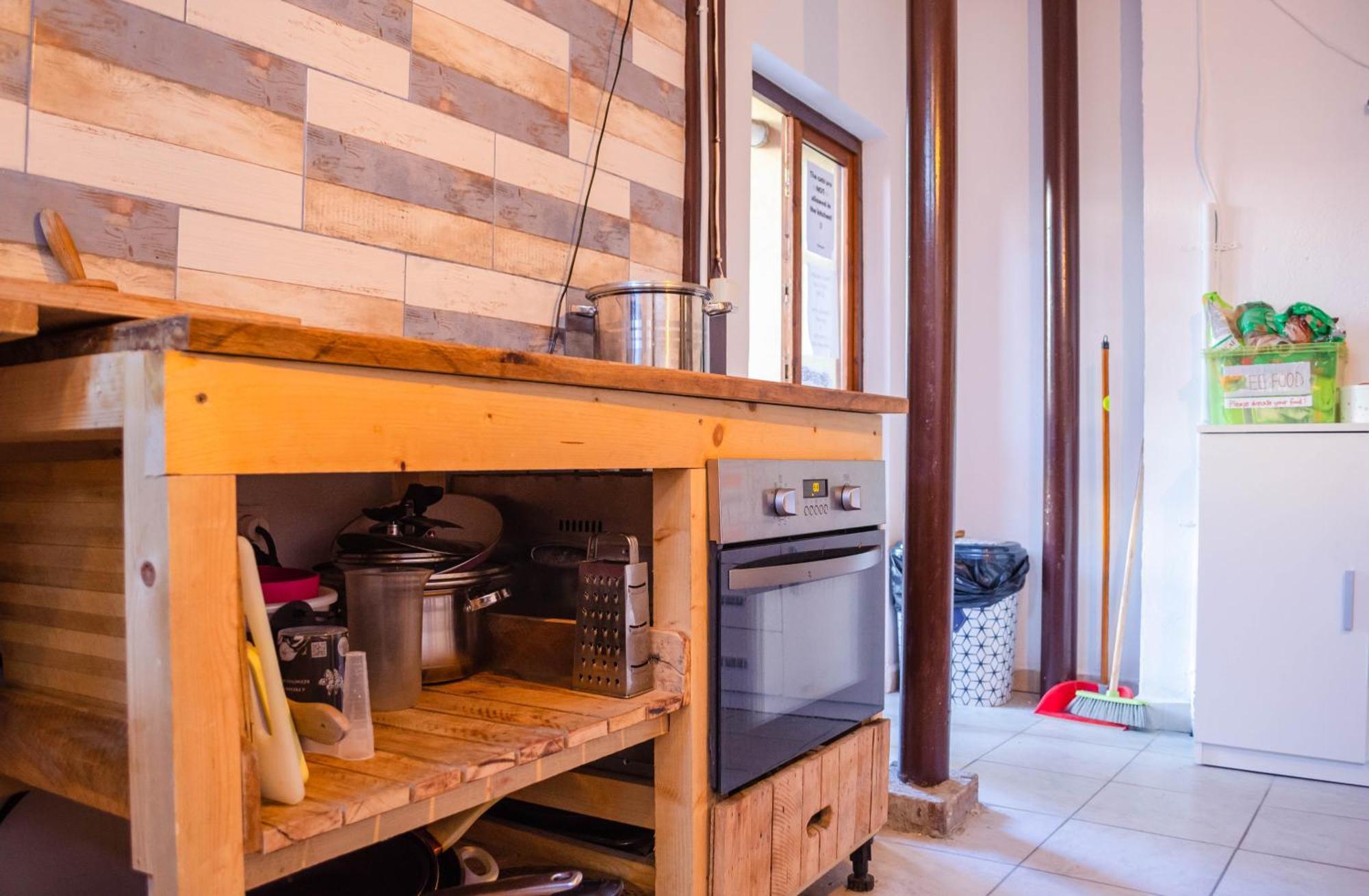 Zen Hostel คลูจ-นาโปกา ภายนอก รูปภาพ