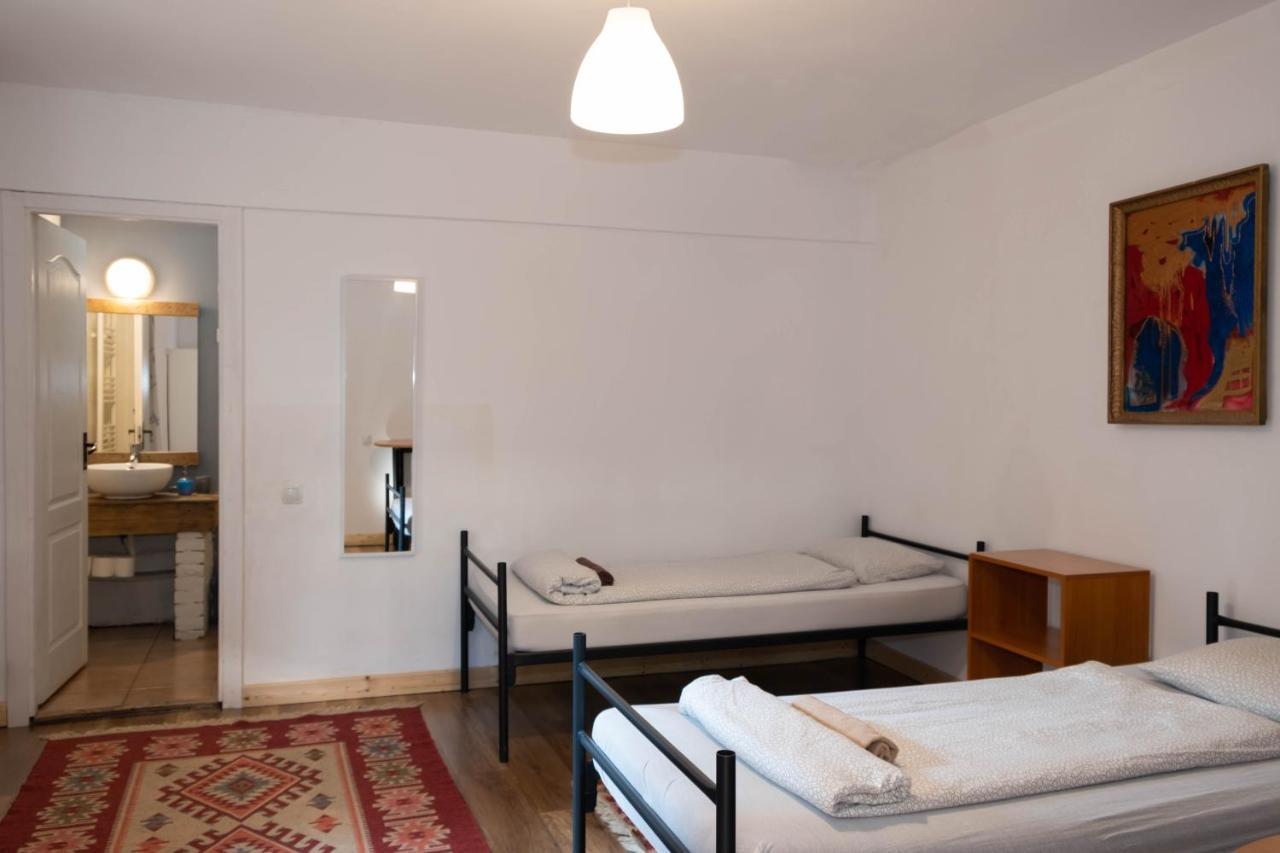 Zen Hostel คลูจ-นาโปกา ภายนอก รูปภาพ